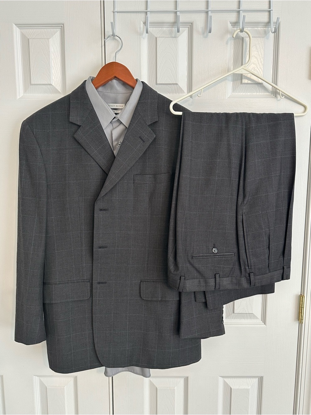 Jos. A. Bank 46R Wool Suit Charcoal Plaid Pant 38+2 x 29+3